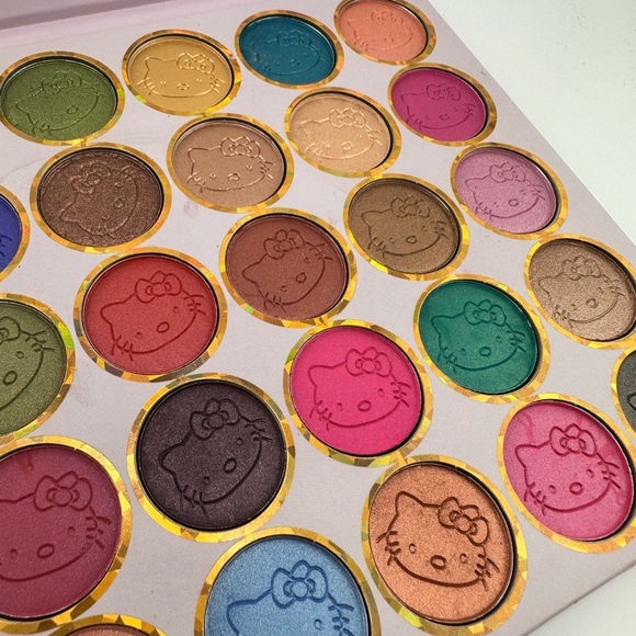 Hello Kitty Eyeshadow Palette 35 Colors- Brand new in box - Picture 5 of 6